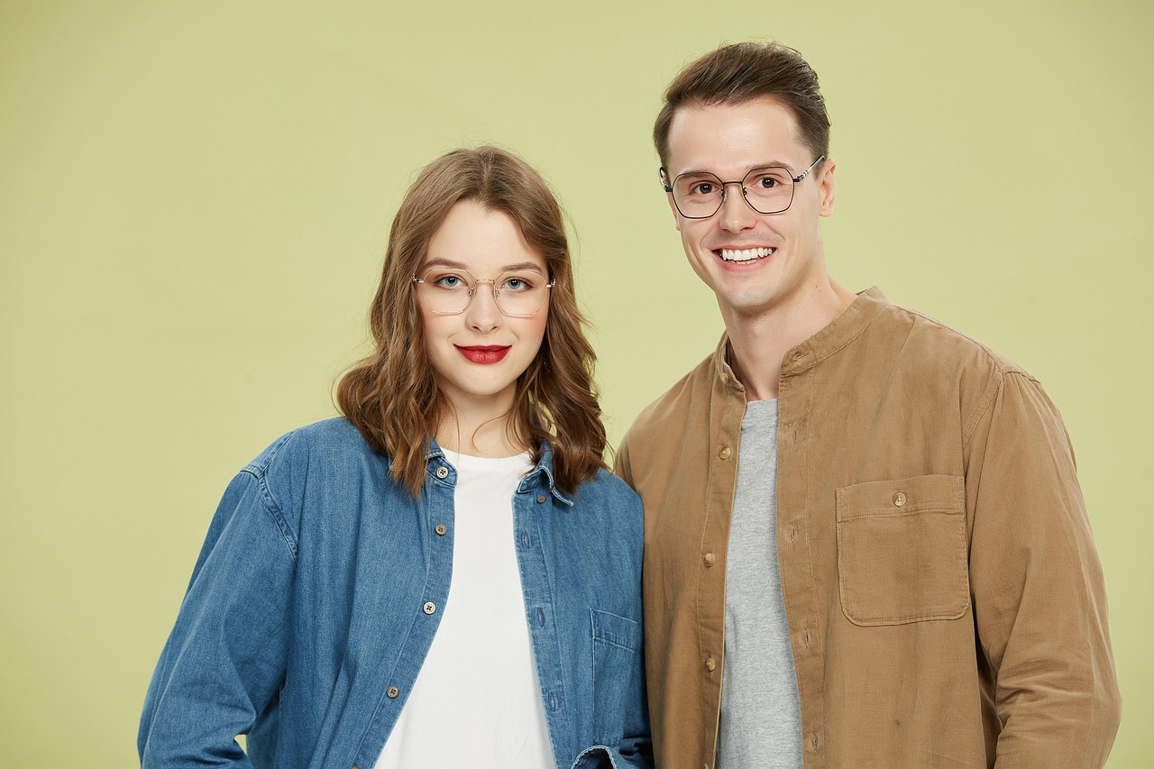 accessories, accessory, eye frames, eyeglasses, glasses, optic, optical, photography, prescription glasses, glass frame, holiday, christmas, glasses fashion, glasses man, glasses woman, couple, couple photo, glasses style, couple style