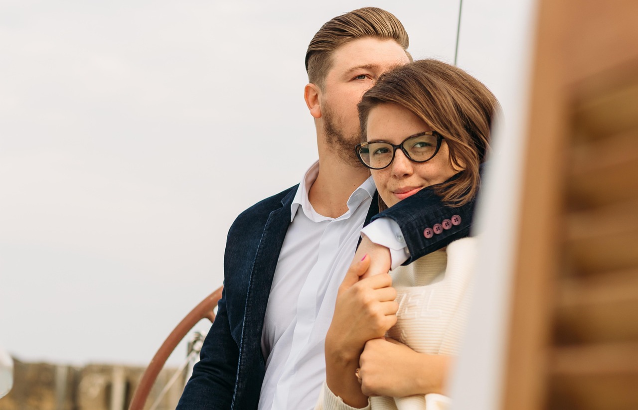 couple, yacht, date, sailing, kiss, lovers, relationship, romance, affection